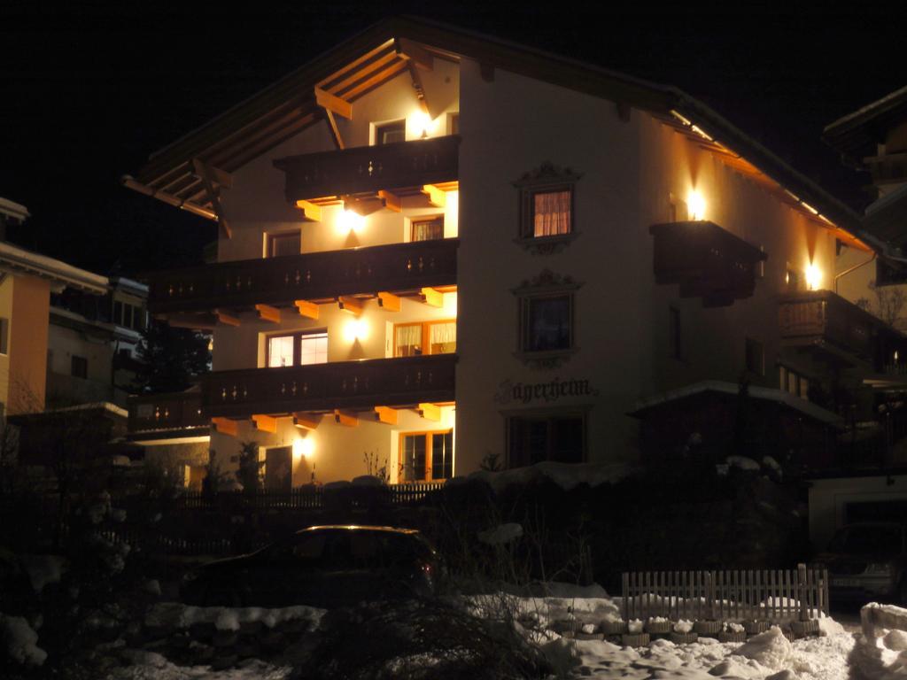 Hotel Garni Jaegerheim Serfaus Quarto foto